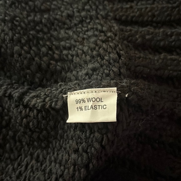 LAURIE B Short Sweater Button Down Cardigan Size M - Picture 6 of 6